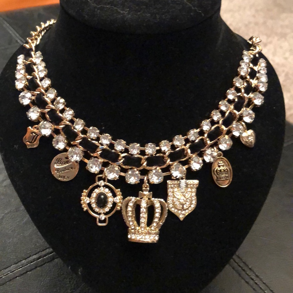 Juicy couture necklace